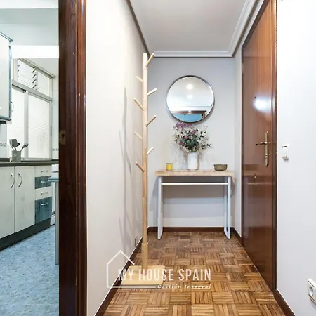 Myhousespain - Amplio Y Centrico Piso En Oviedo